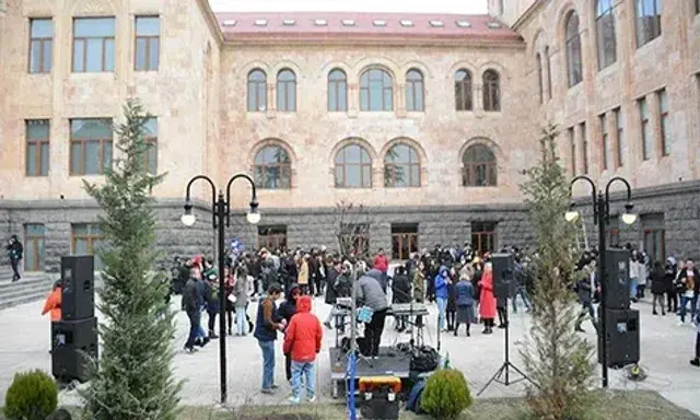 CU photo 5